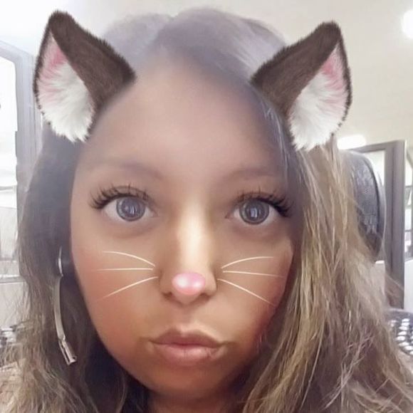 Meet your Posher, Nitzia - Picture 2 of 3